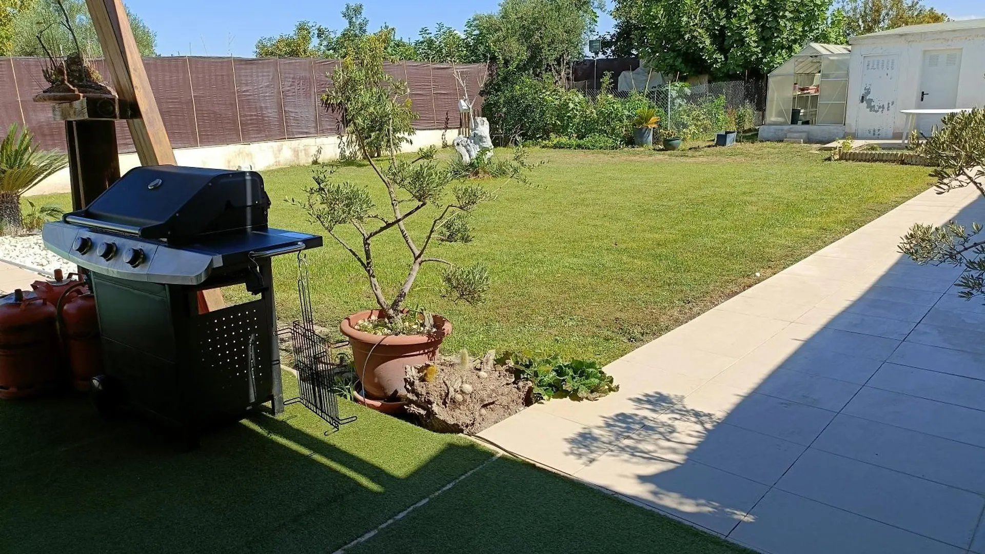 2 Hb Con Maravillosa Piscina A 5 Minutos De Granada Y Campo De Golf Otura 0*,  Spain